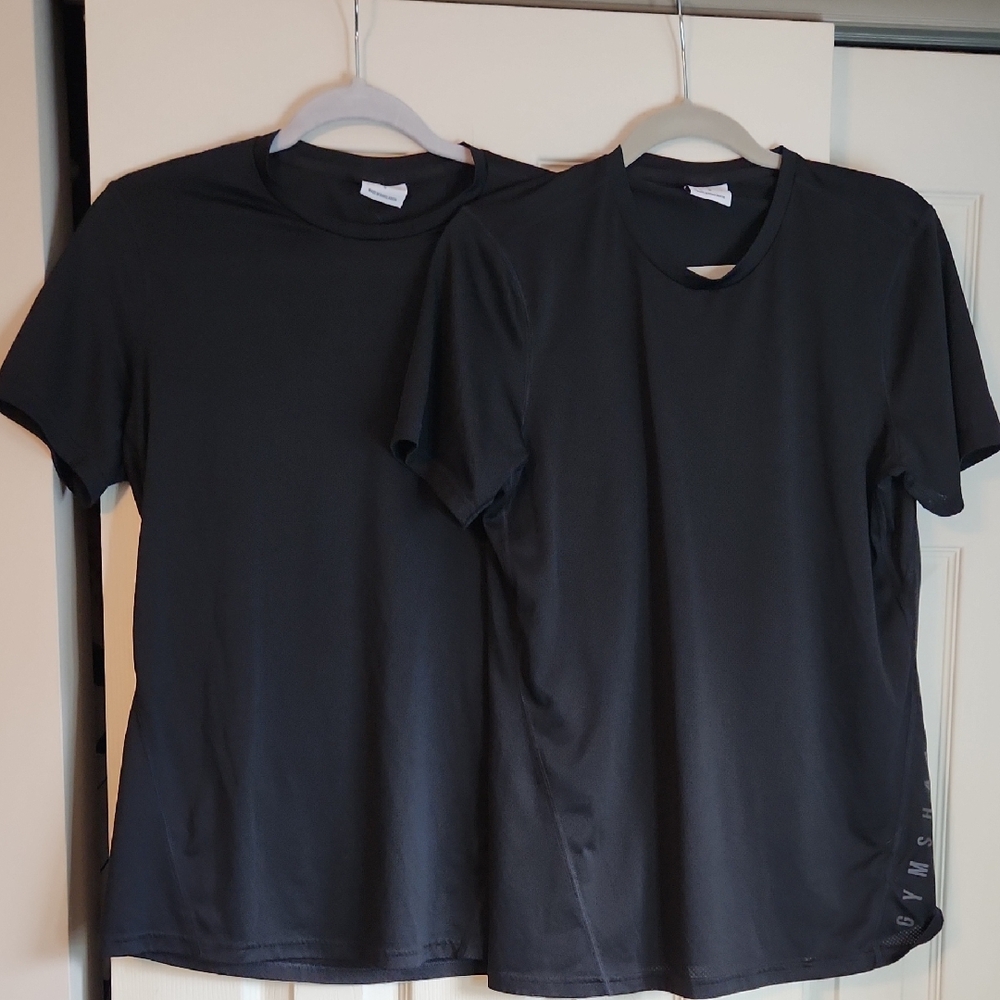 Gymshark Black Short Sleeve Tees